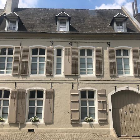滨海蒙特勒伊Aux Remparts De Montreuil住宿加早餐旅馆 外观 照片